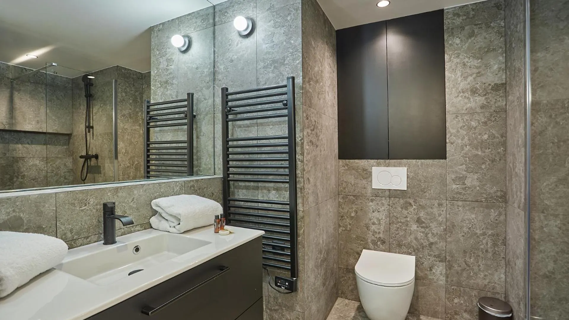 Apartment Le Marais By Studio Prestige Paris France