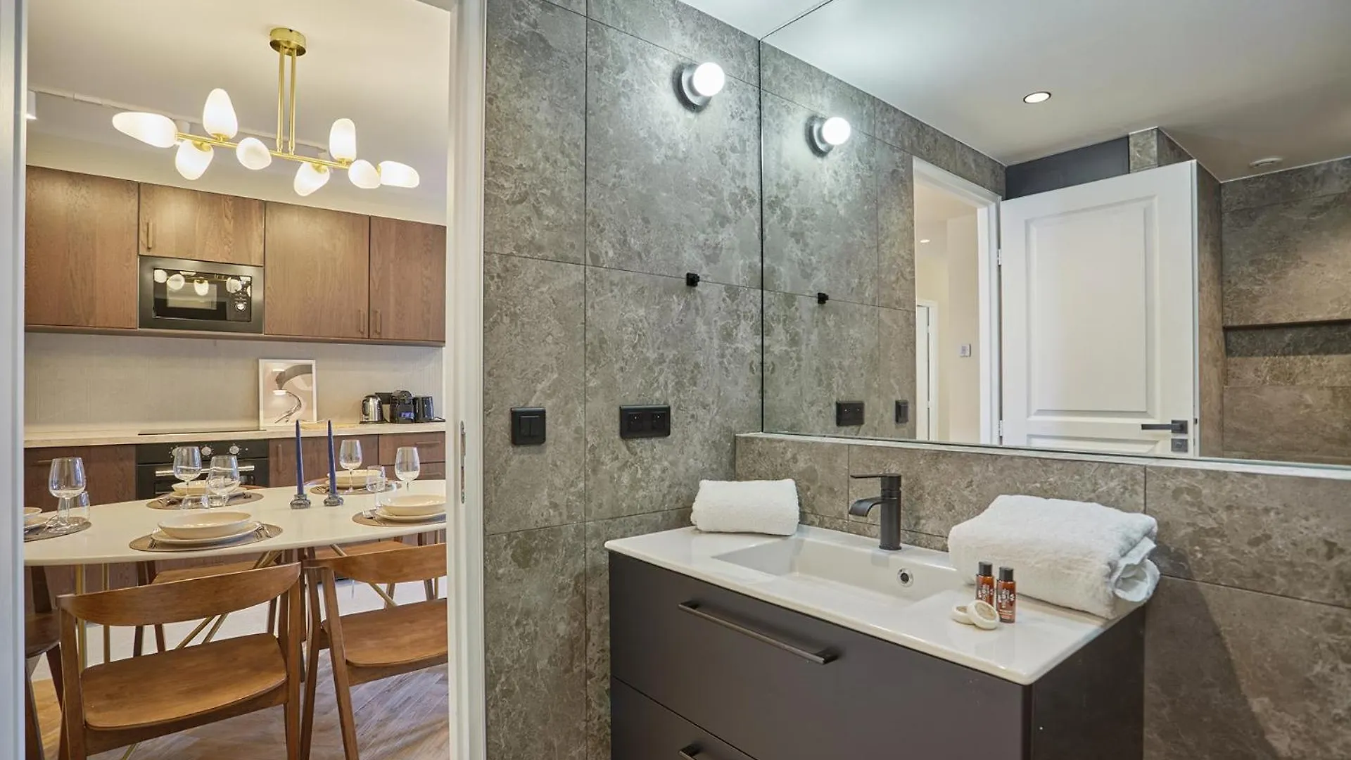 Apartment Le Marais By Studio Prestige Parigi